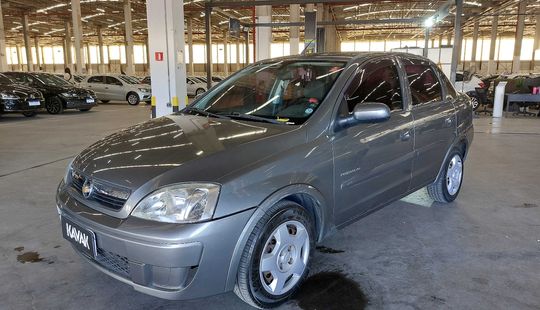 Chevrolet • Corsa