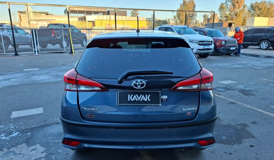 Toyota Yaris 1.5 S CVT Hatchback 2024