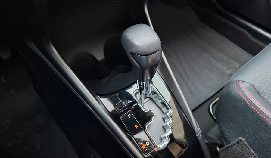Toyota Yaris 1.5 S CVT Hatchback 2024