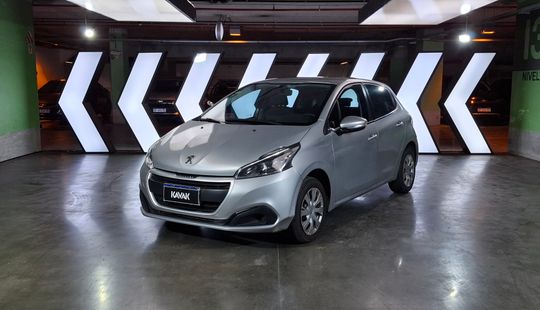 Peugeot • 208