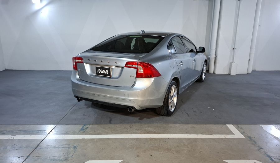 Volvo S60 2.0 ADDITION PLUS T4 Sedan 2016
