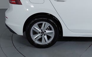 Volkswagen • Golf