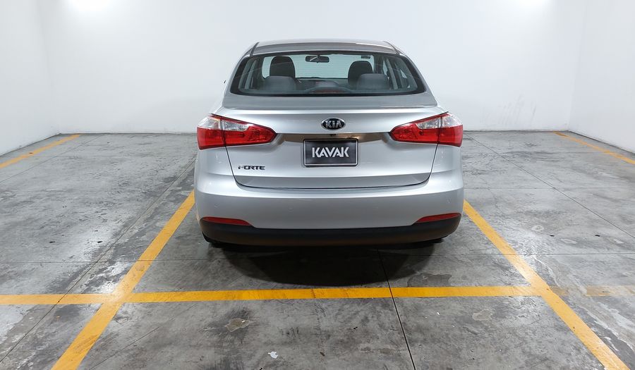 Kia Forte 2.0 EX AT Sedan 2016