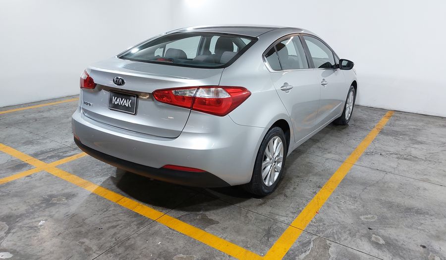 Kia Forte 2.0 EX AT Sedan 2016