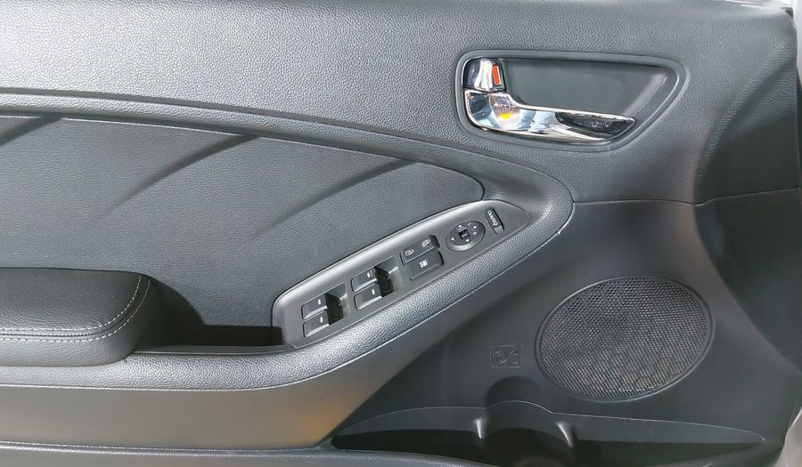 Kia Forte 2.0 EX AT Sedan 2016