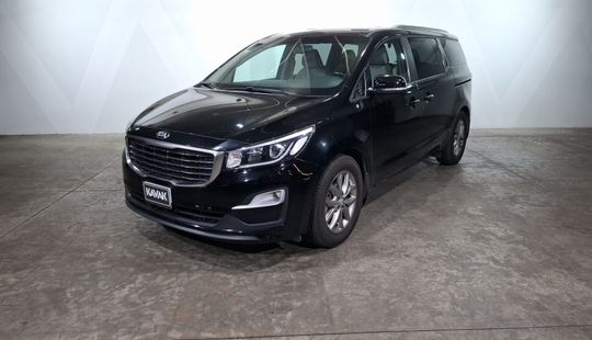 Kia • Sedona
