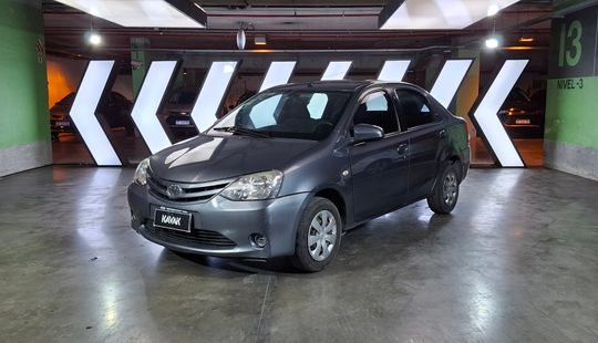 Toyota • Etios