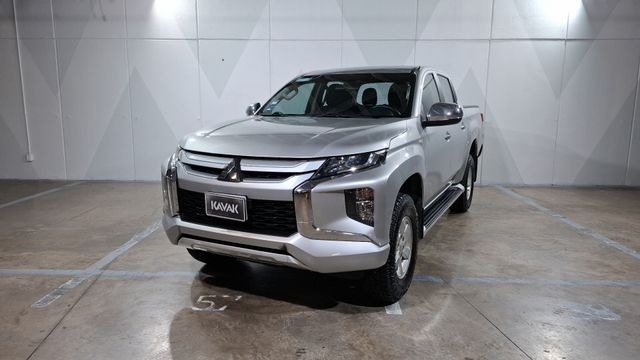 Mitsubishi • L200