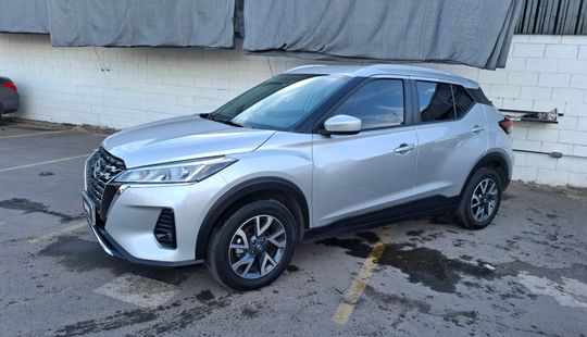 Nissan • Kicks Play