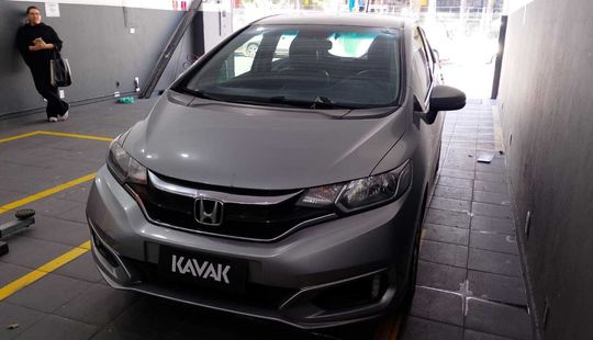 Honda • Fit