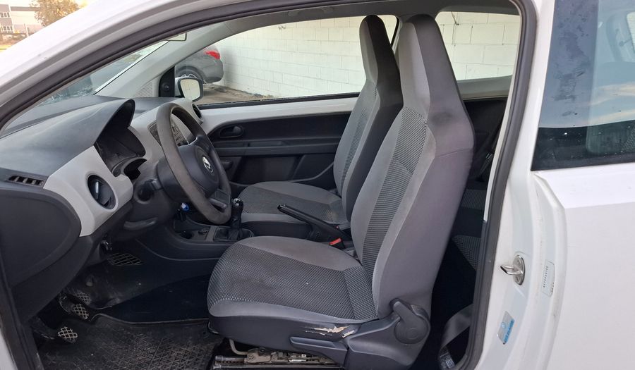 Volkswagen Up 1.0 MOVE UP Hatchback 2016