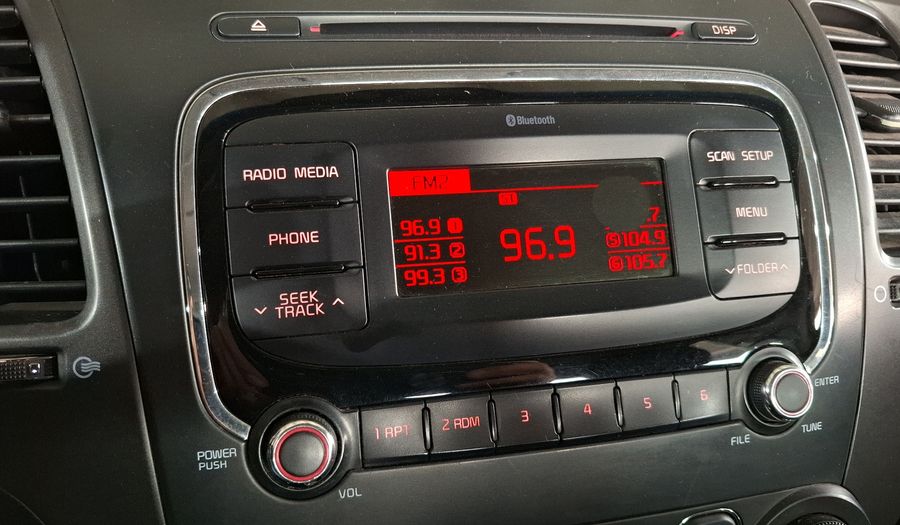 Kia Forte 2.0 L MT Sedan 2017