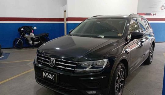 Volkswagen • Tiguan