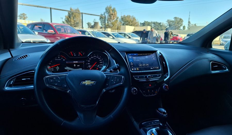 Chevrolet Cruze Ii 1.4 LTZ AUTO Hatchback 2021