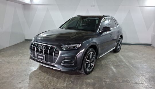 Audi • Q5