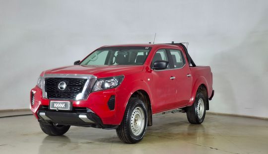 Nissan • Navara