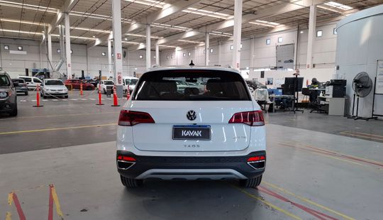Volkswagen • Taos