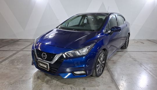 Nissan • Versa