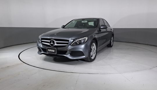 Mercedes Benz • Clase C