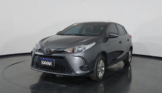 Toyota • Yaris