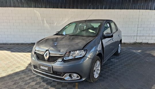 Renault • Logan