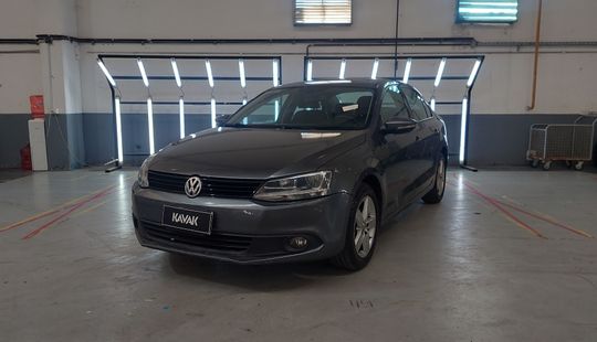 Volkswagen • Vento