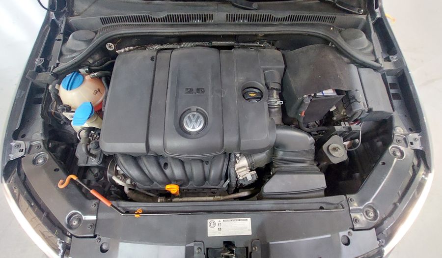 Volkswagen Vento 2.5 LUXURY Sedan 2011