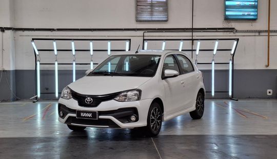 Toyota • Etios