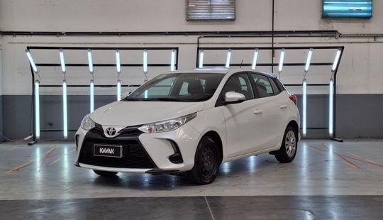 Toyota • Yaris
