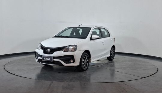 Toyota • Etios