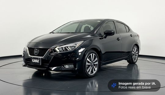 Nissan • Versa
