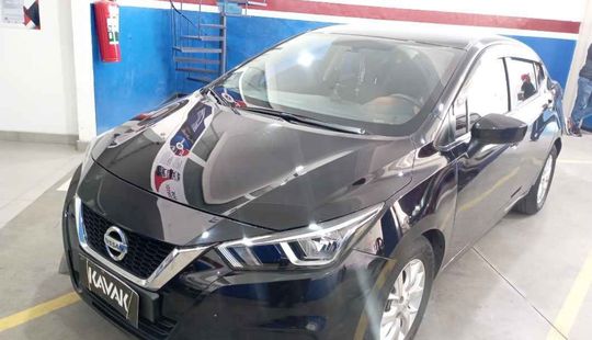 Nissan • Versa