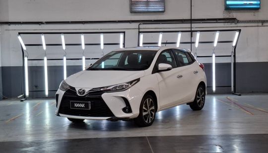 Toyota • Yaris
