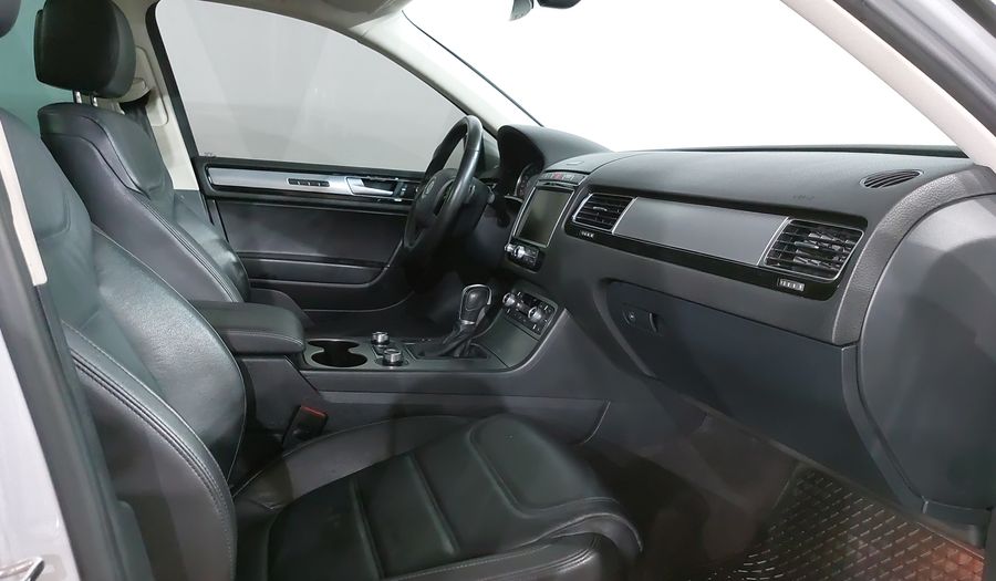 Volkswagen Touareg 4.2 V8 R-LINE Suv 2017