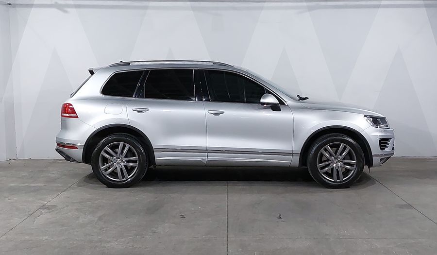 Volkswagen Touareg 4.2 V8 R-LINE Suv 2017