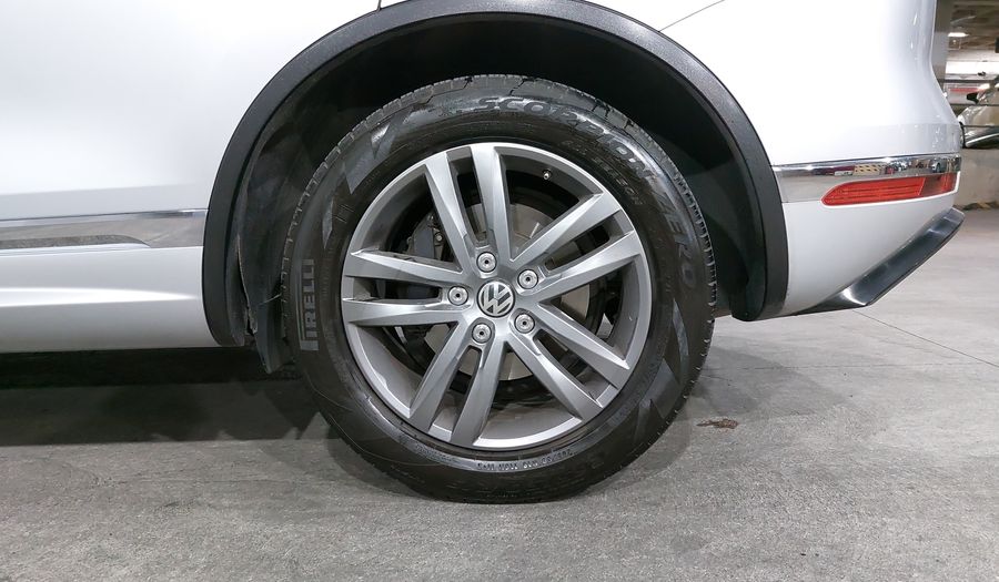 Volkswagen Touareg 4.2 V8 R-LINE Suv 2017