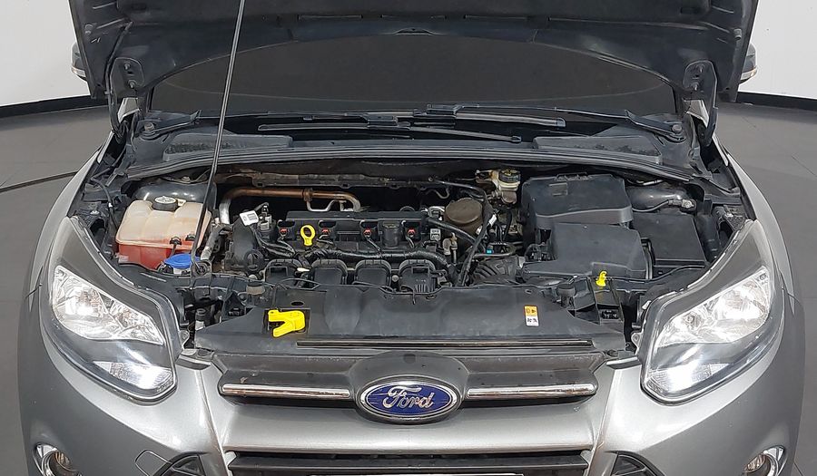 Ford Focus SE SEDAN POWERSHIFT Sedan 2015