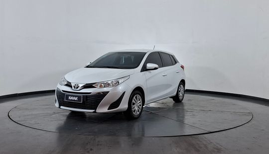 Toyota • Yaris