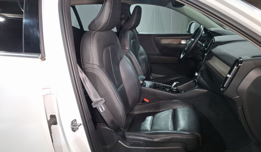 Volvo Xc40 2.0 T4 INSCRIPTION AUTO Suv 2020