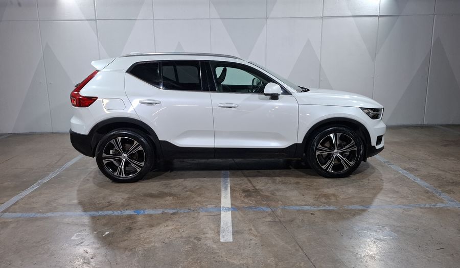 Volvo Xc40 2.0 T4 INSCRIPTION AUTO Suv 2020