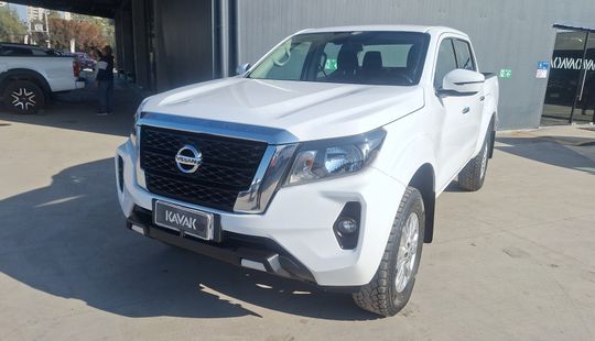 Nissan • Navara