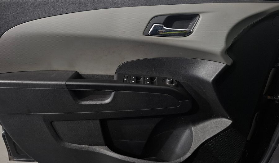 Chevrolet Sonic 1.6 LTZ Sedan 2014