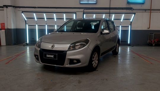 Renault • Sandero