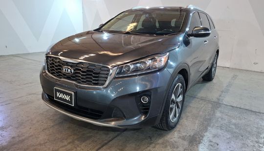 Kia • Sorento