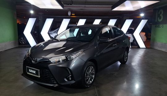 Toyota • Yaris