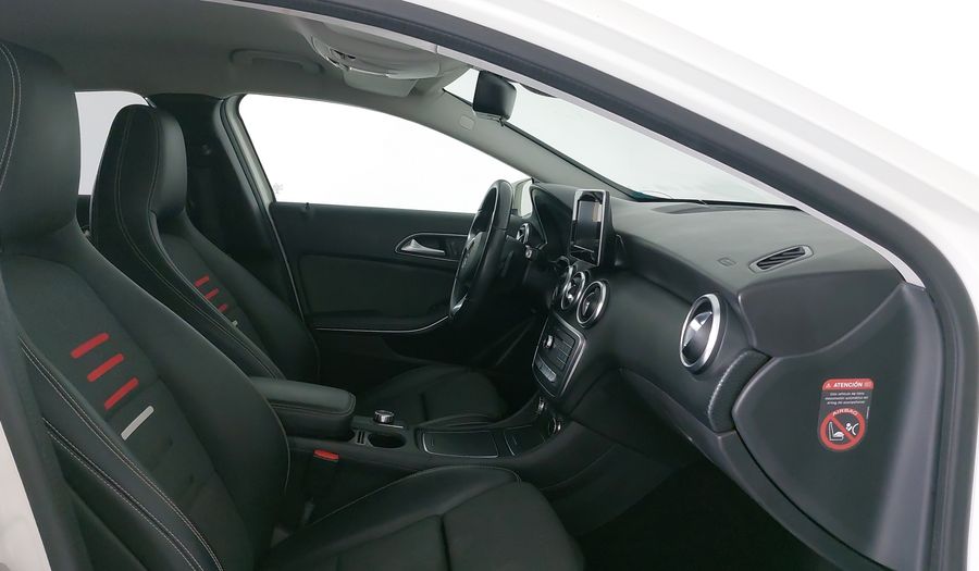 Mercedes Benz Clase A 1.6 200 STYLE DCT Hatchback 2018