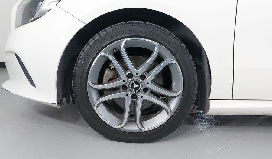Mercedes Benz Clase A 1.6 200 STYLE DCT Hatchback 2018