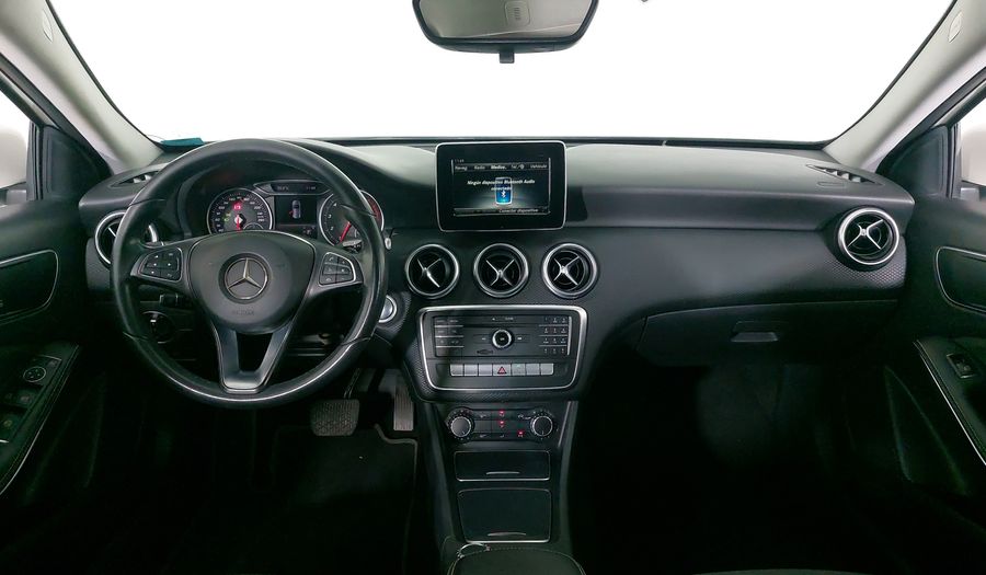 Mercedes Benz Clase A 1.6 200 STYLE DCT Hatchback 2018