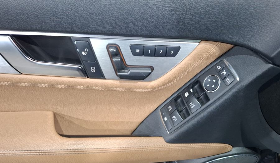 Mercedes Benz Clase C 1.8 250 CGI SPORT AT Sedan 2013