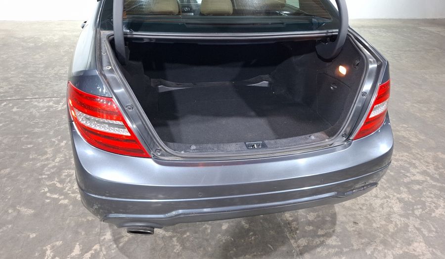 Mercedes Benz Clase C 1.8 250 CGI SPORT AT Sedan 2013